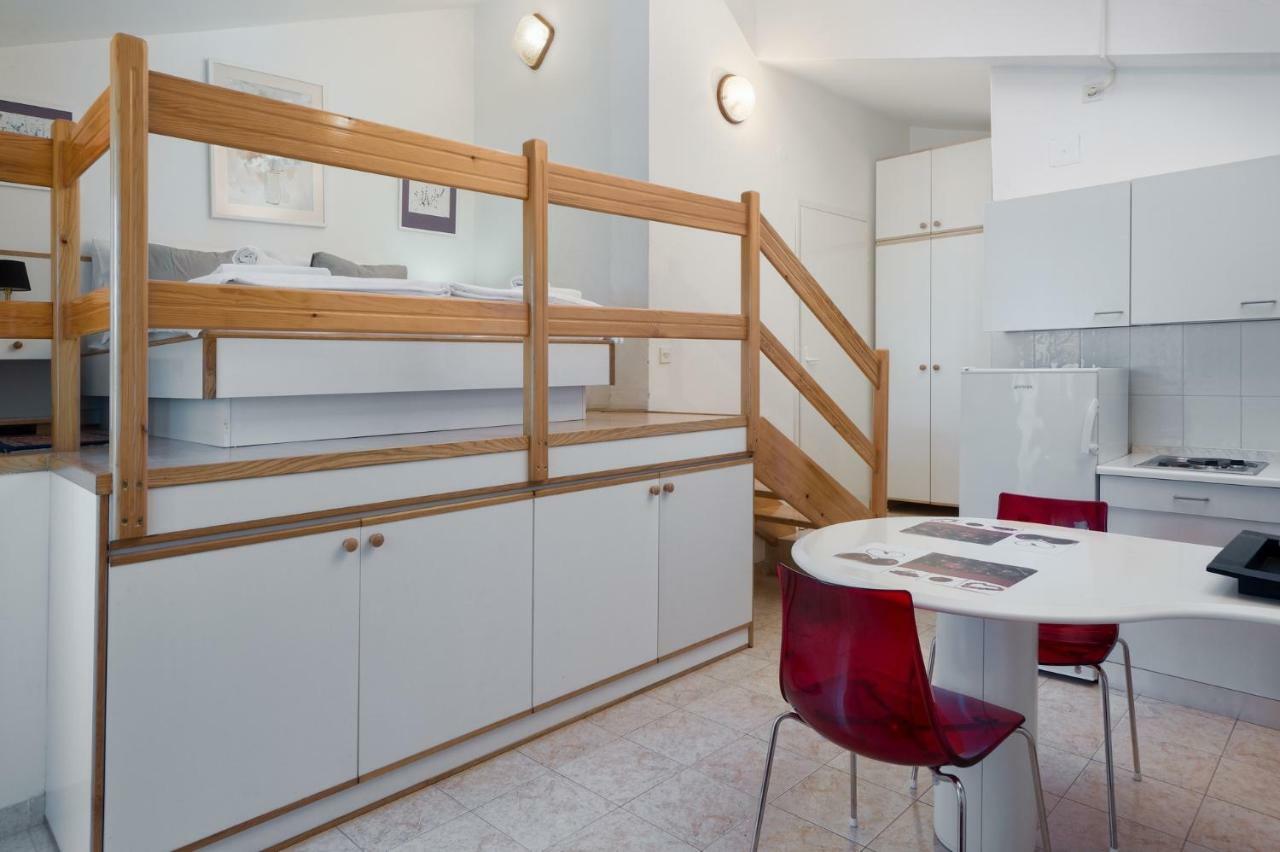 Apartments Rafaj Pula Luaran gambar