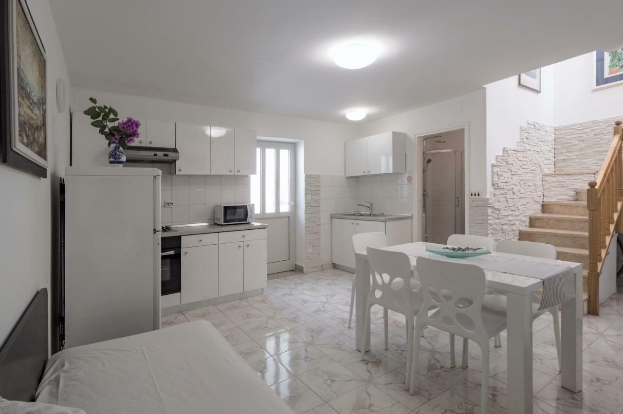 Apartments Rafaj Pula Luaran gambar