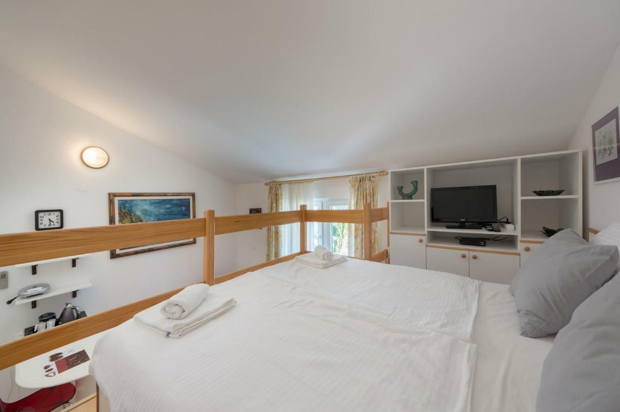 Apartments Rafaj Pula Luaran gambar
